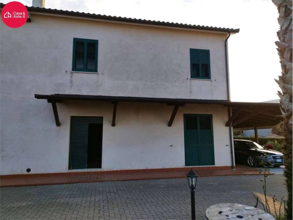 appartamento in vendita a Fermo in zona Camera