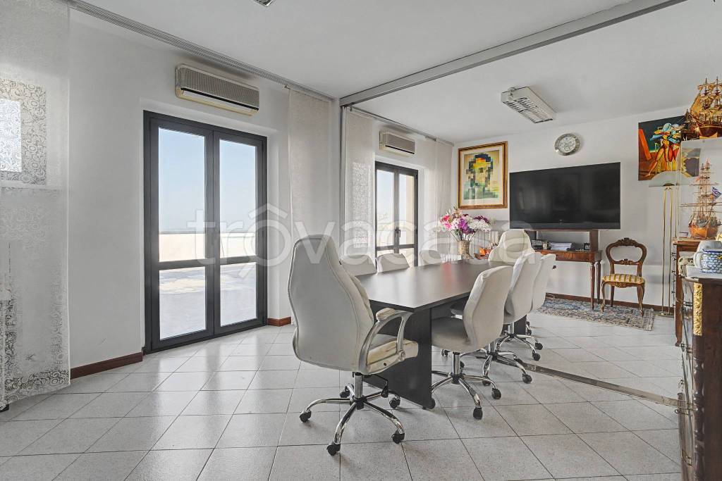 ufficio in vendita a Fermo