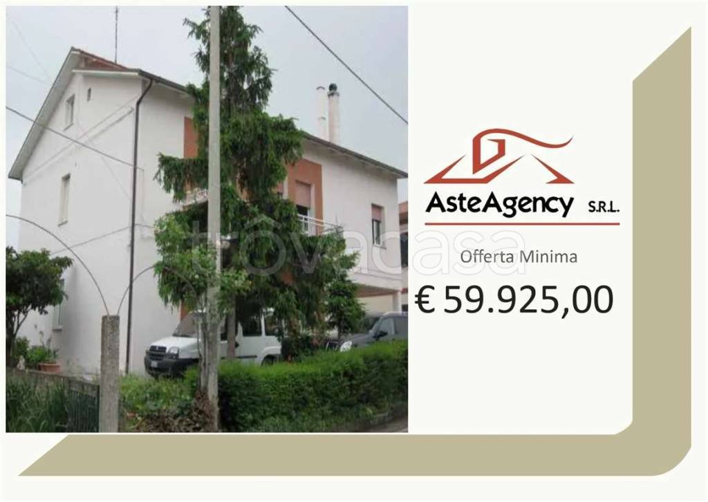 appartamento in vendita a Fermo in zona Salette