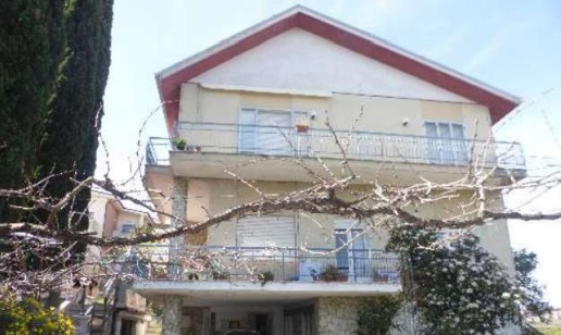 appartamento in vendita a Fermo in zona Pompeiana