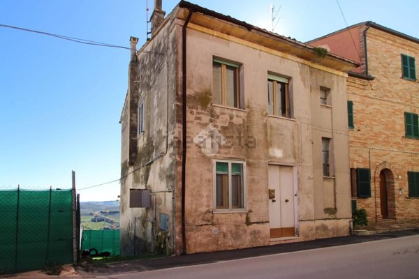 casa semindipendente in vendita a Fermo in zona Capodarco