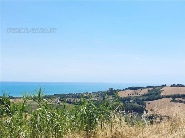 casa indipendente in vendita a Fermo in zona Capodarco