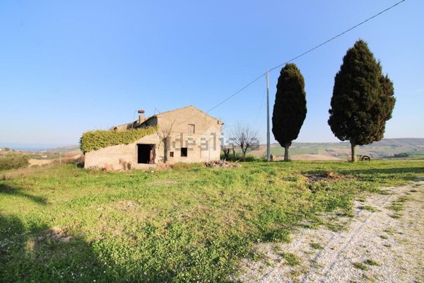 appartamento in vendita a Fermo in zona Parete