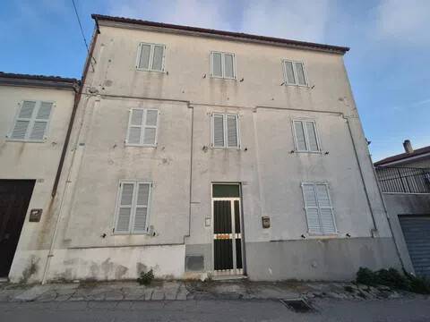 casa indipendente in vendita a Fermo in zona Camera