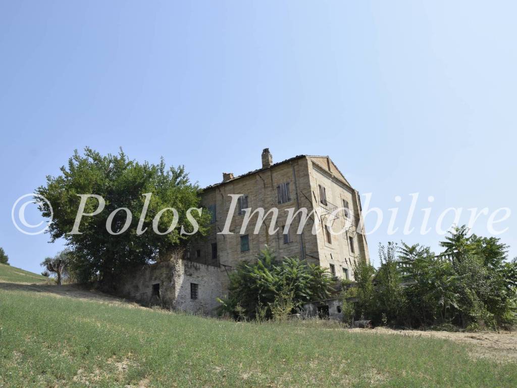 casa indipendente in vendita a Fermo