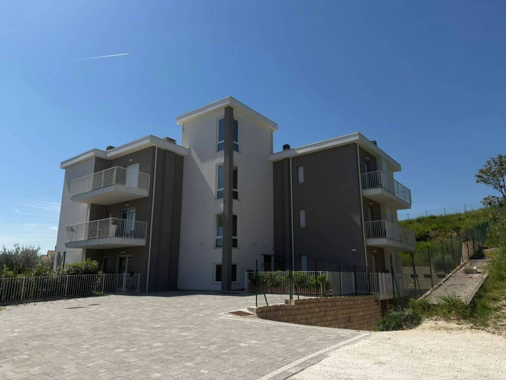 appartamento in vendita a Fermo in zona Campiglione