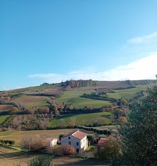 casa indipendente in vendita a Fermo