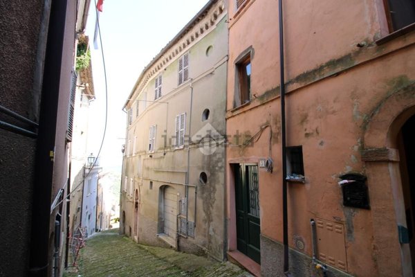 casa semindipendente in vendita a Fermo
