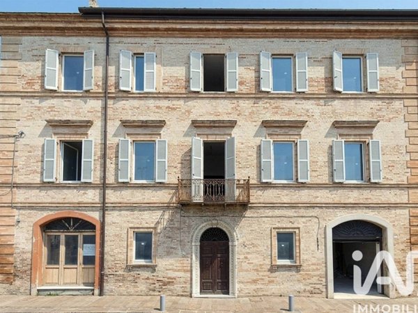 casa indipendente in vendita a Fermo