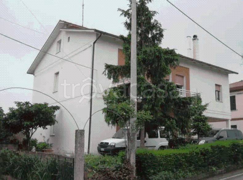 appartamento in vendita a Fermo in zona Salette