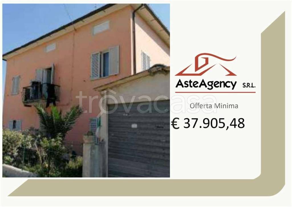 appartamento in vendita a Fermo in zona Salette