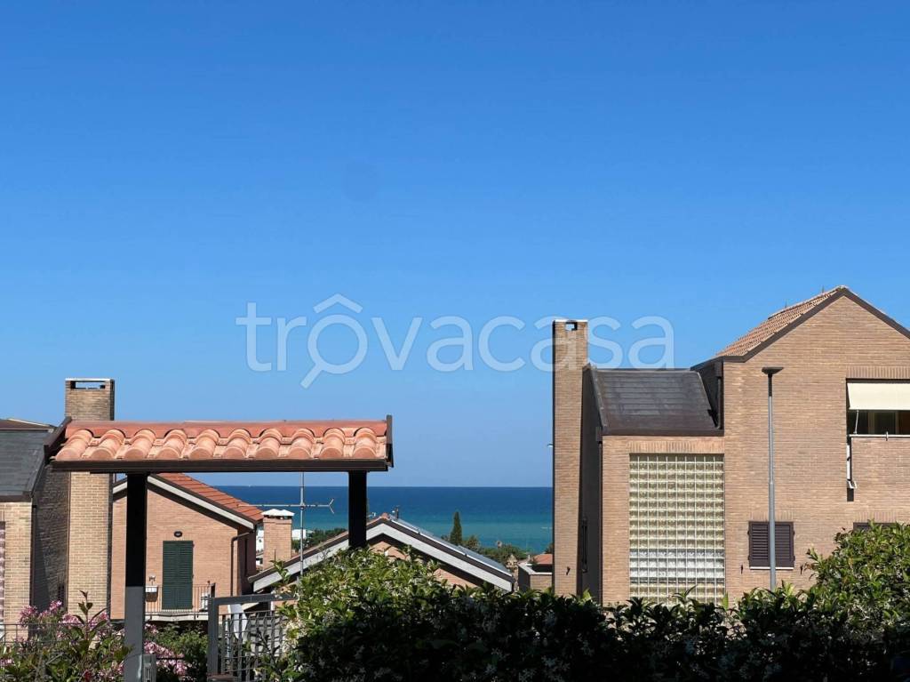 appartamento in vendita a Fermo in zona Lido di Fermo
