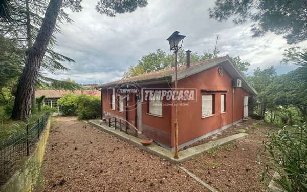 appartamento in vendita a Fermo in zona Torre di Palme
