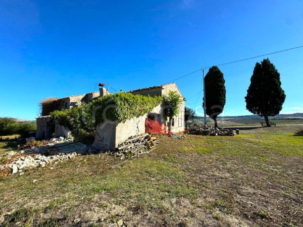 casa indipendente in vendita a Fermo