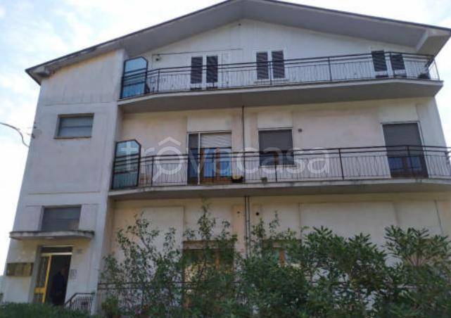appartamento in vendita a Fermo in zona Santa Petronilla