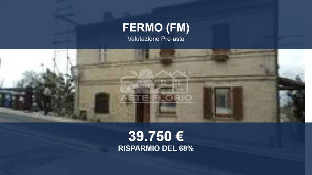 casa indipendente in vendita a Fermo in zona Camera