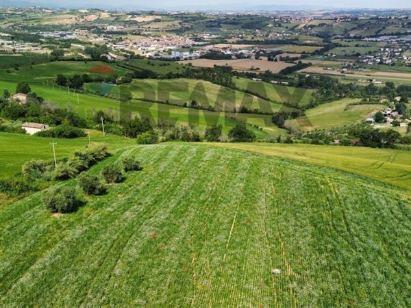 terreno edificabile in vendita a Fermo in zona San Tommaso