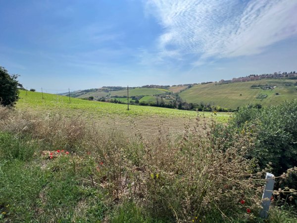 terreno edificabile in vendita a Fermo in zona Salette