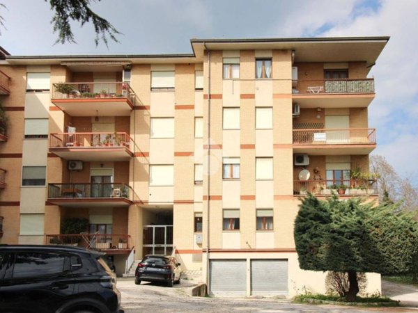 appartamento in vendita a Fermo in zona Camera