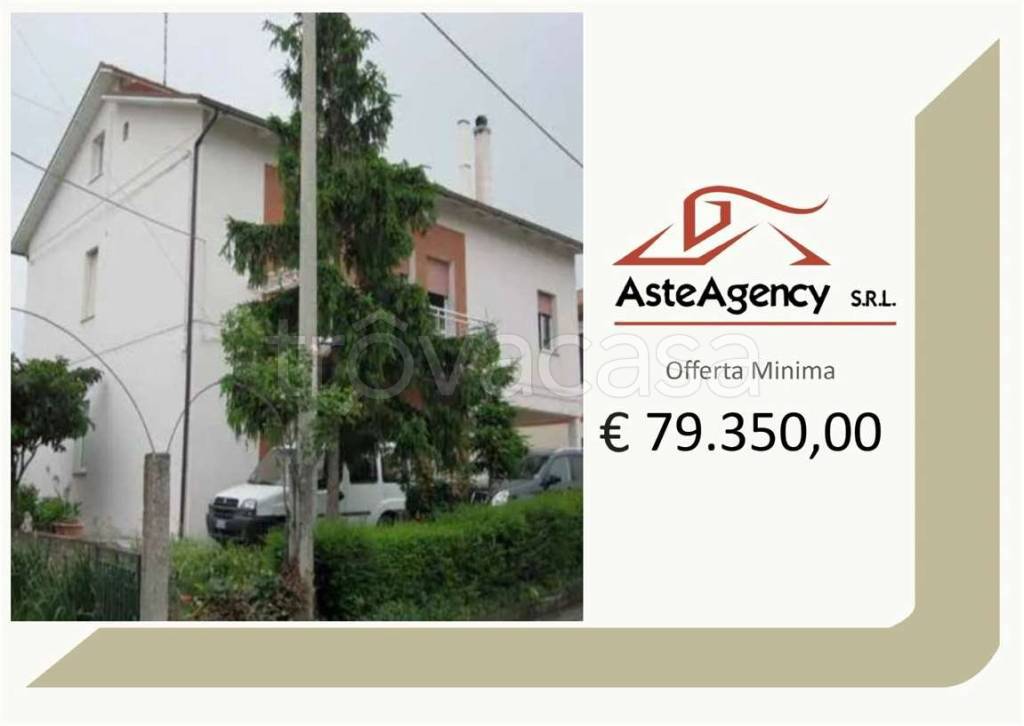 appartamento in vendita a Fermo in zona Salette