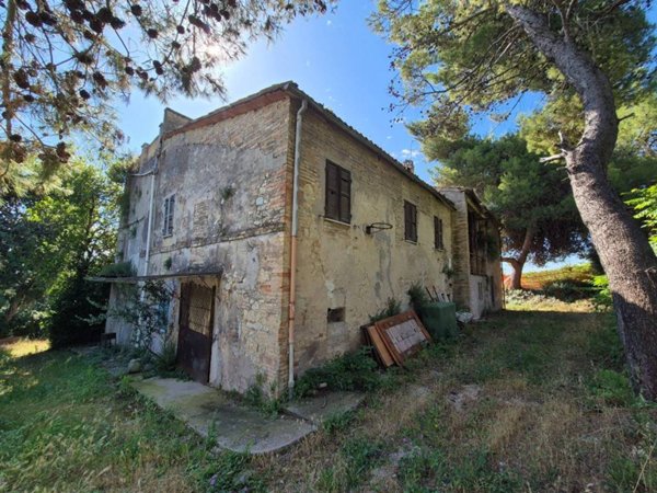 casa indipendente in vendita a Fermo
