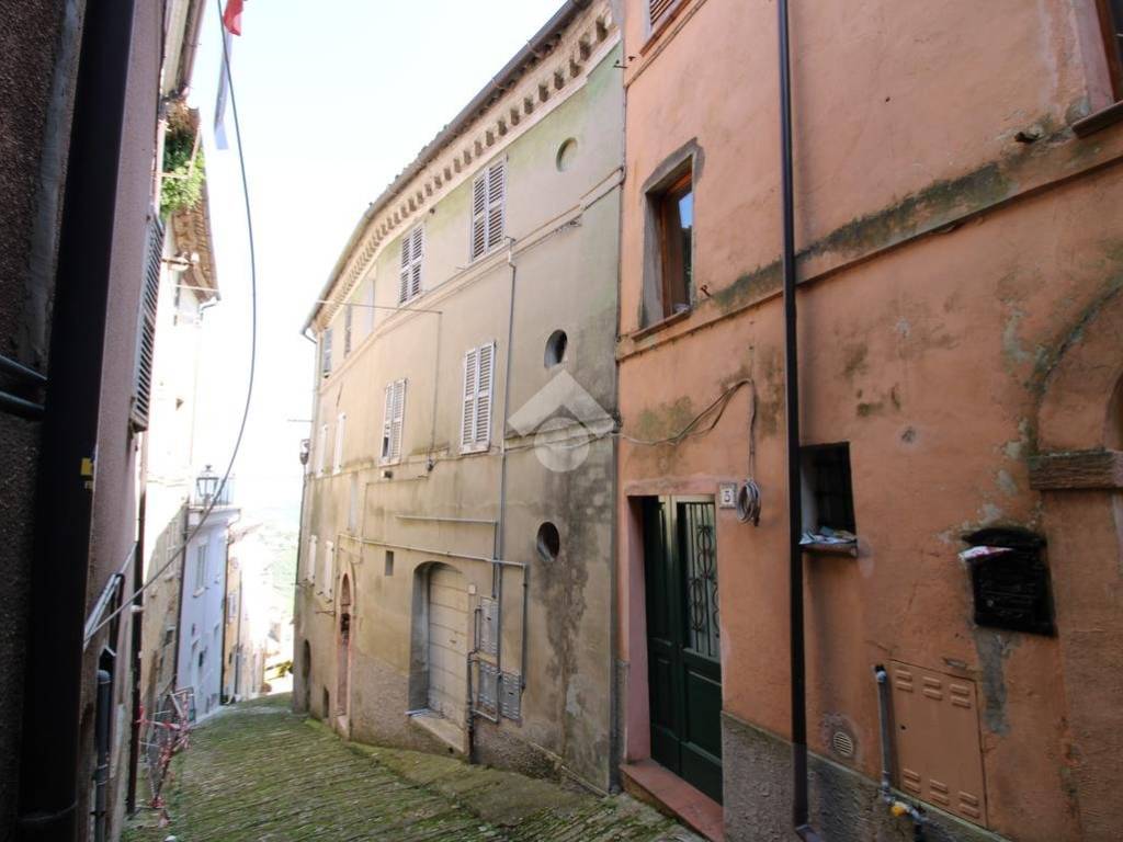 casa indipendente in vendita a Fermo in zona San Tommaso
