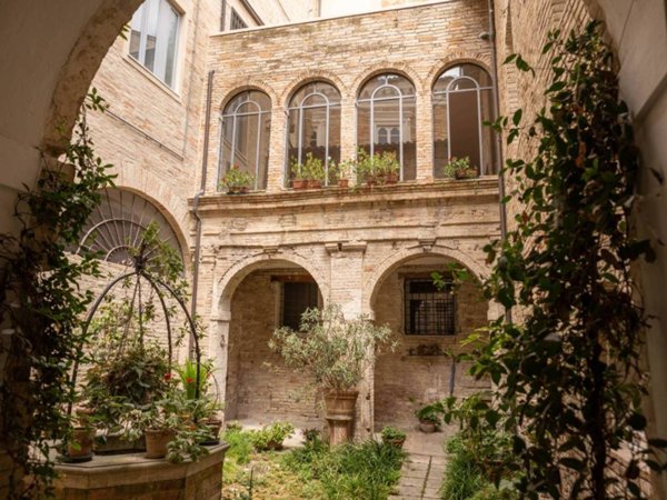 casa indipendente in vendita a Fermo in zona San Tommaso