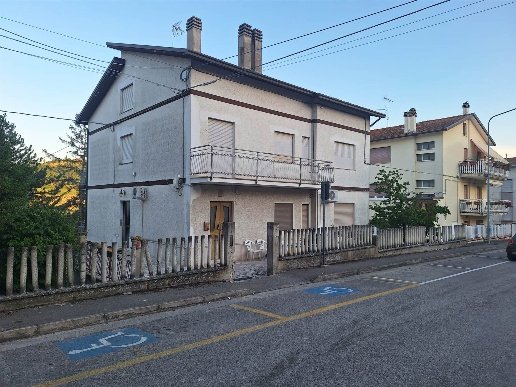 casa indipendente in vendita a Fermo in zona San Martino