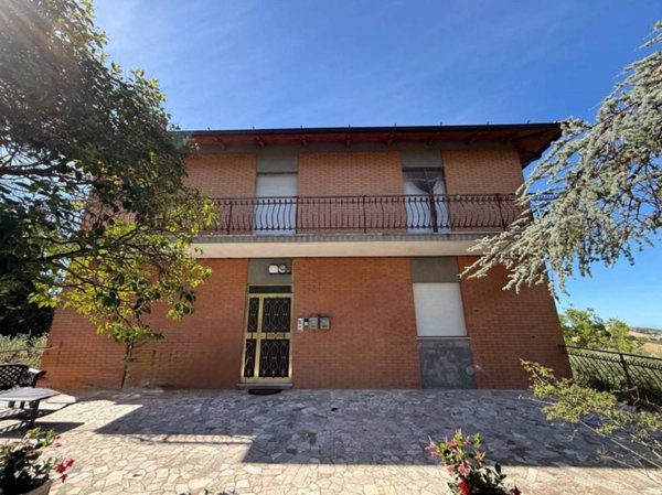 appartamento in vendita a Fermo in zona Salette