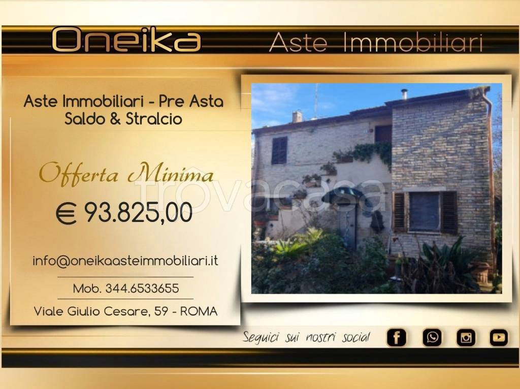 casa indipendente in vendita a Fermo in zona Molini di Tenna