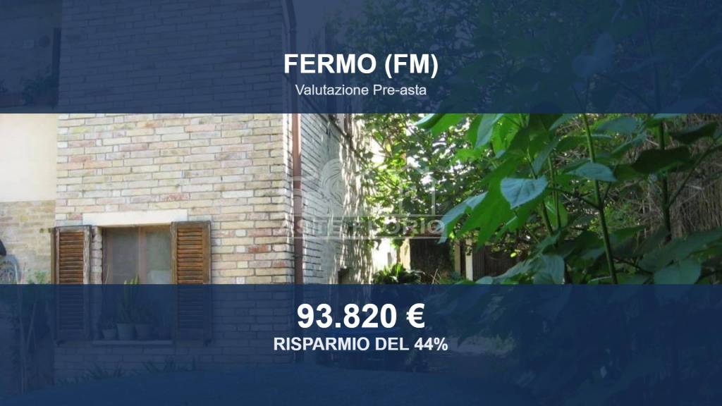 casa indipendente in vendita a Fermo in zona Molini di Tenna