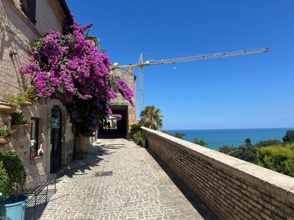 casa indipendente in vendita a Fermo in zona Torre di Palme
