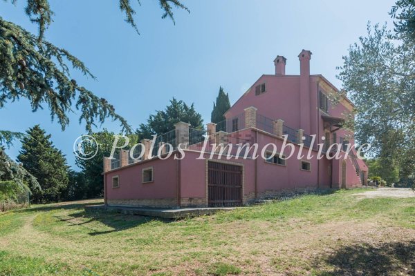 casa indipendente in vendita a Fermo in zona San Marco