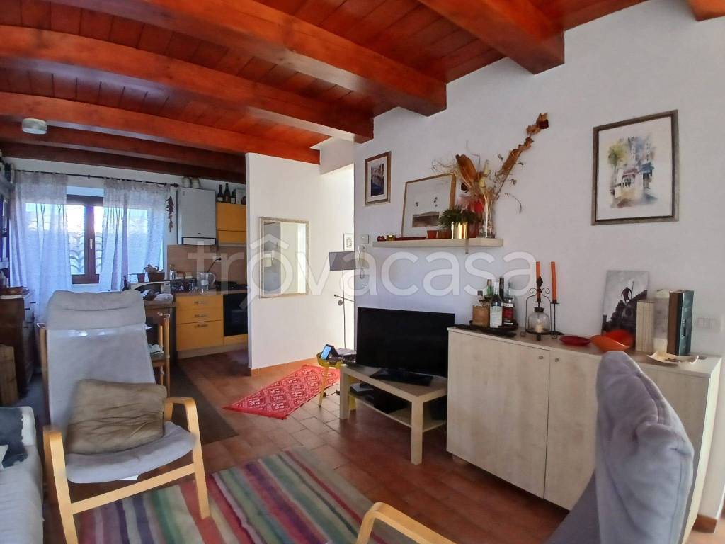 casa indipendente in vendita a Fermo