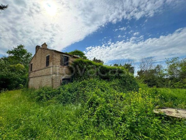 casa indipendente in vendita a Fermo in zona San Tommaso