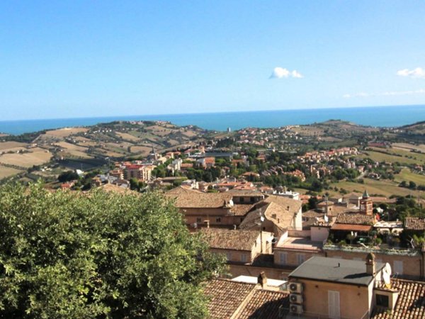 casa indipendente in vendita a Fermo in zona San Tommaso
