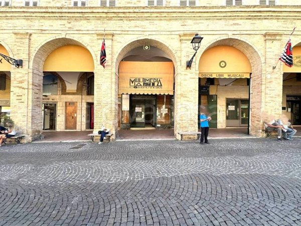 ufficio in vendita a Fermo