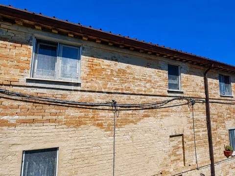 casa indipendente in vendita a Fermo in zona Molini di Tenna