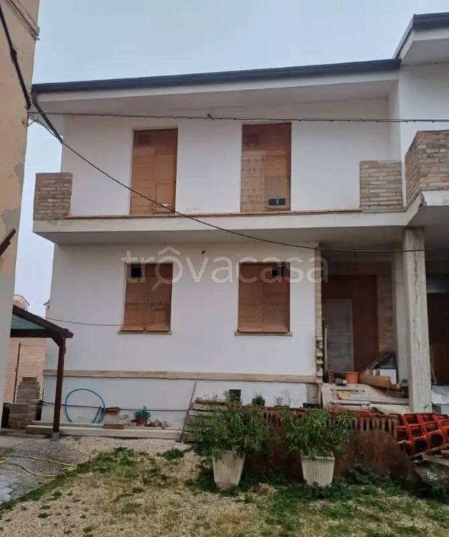 casa indipendente in vendita a Francavilla d'Ete