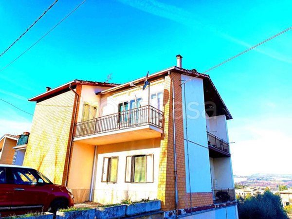 casa indipendente in vendita a Grottazzolina