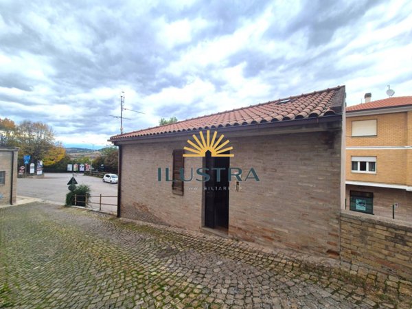 casa indipendente in vendita a Grottazzolina