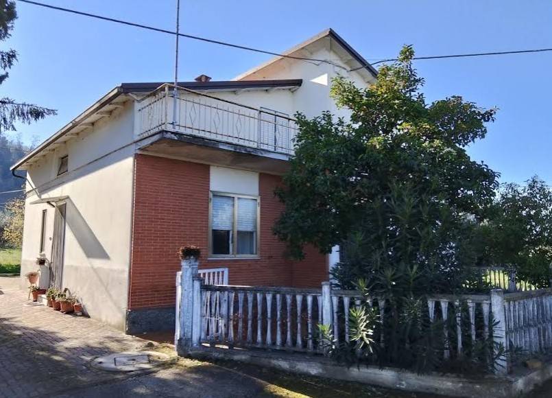 casa indipendente in vendita a Grottazzolina