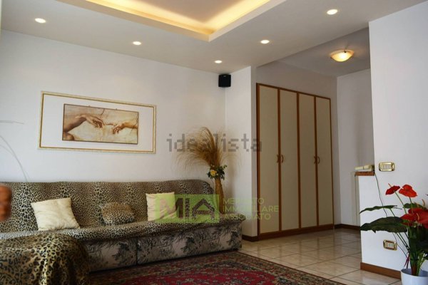 casa indipendente in vendita a Grottazzolina