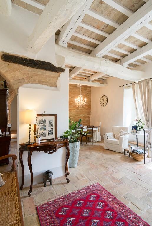 casa indipendente in vendita a Grottazzolina