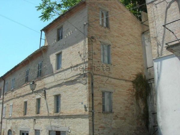 pentavano in vendita a Grottazzolina