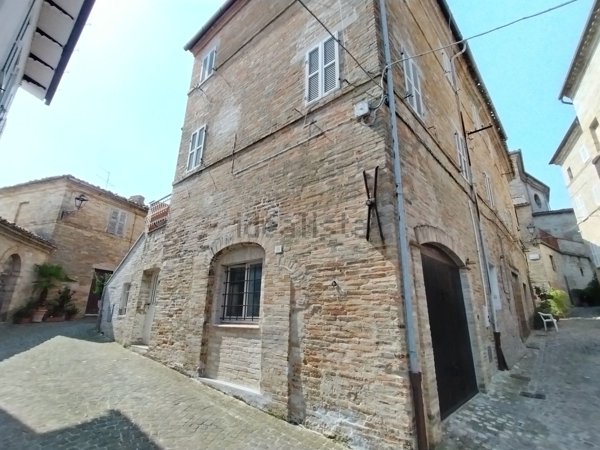 casa indipendente in vendita a Grottazzolina