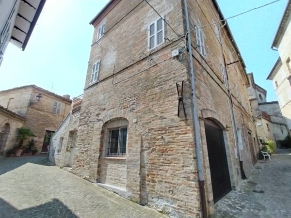 casa indipendente in vendita a Grottazzolina