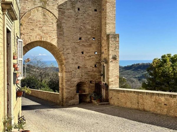 casa indipendente in vendita a Lapedona