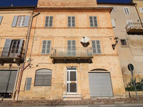 casa indipendente in vendita a Lapedona