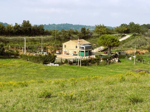 casa indipendente in vendita a Lapedona